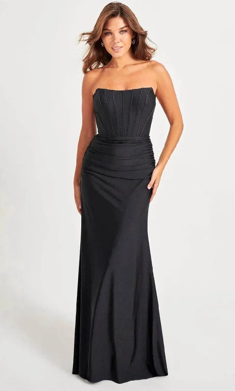 Charming Women's Holiday Apparel Faviana 11041 - Ruched Gown