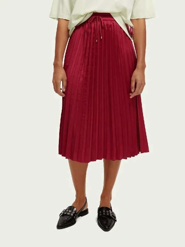 Women's Holiday Clothing Plissee Skirt In Cherry Pie